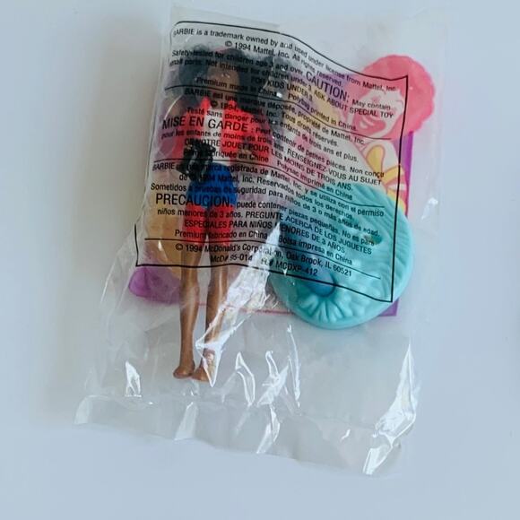 NEW 1994 Mattel Barbie Lifeguard Action Figure - Picture 10 of 10